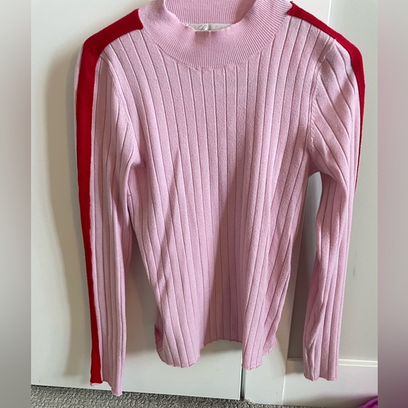 Lovers and Friends Love Sweater - Picture 2 of 8